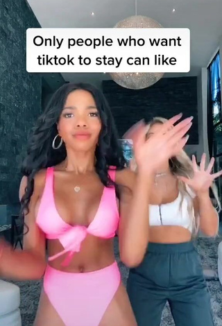 4. Cute Teala Dunn Shows Cleavage and Bouncing Boobs