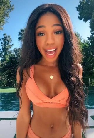 1. Sexy Teala Dunn Shows Butt at the Pool