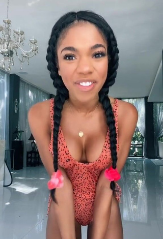 4. Sexy Teala Dunn Shows Cleavage in Leopard Swimsuit and Bouncing Tits