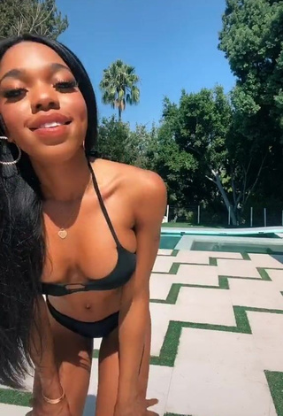 3. Teala Dunn Looks Beautiful in Black Bikini