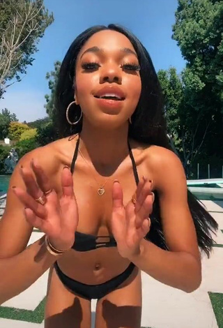 4. Teala Dunn Looks Beautiful in Black Bikini