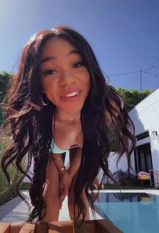 4. Attractive Teala Dunn Shows Butt at the Pool