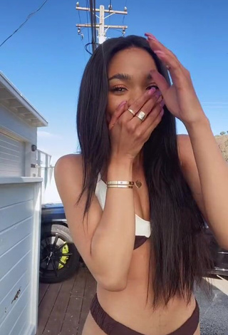 3. Seductive Teala Dunn Shows Butt