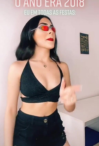 Sexy Vivi Shows Cleavage in Black Crop Top