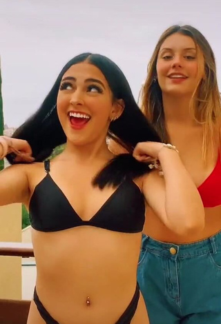 1. Sweetie Vivi in Bikini Top and Bouncing Tits