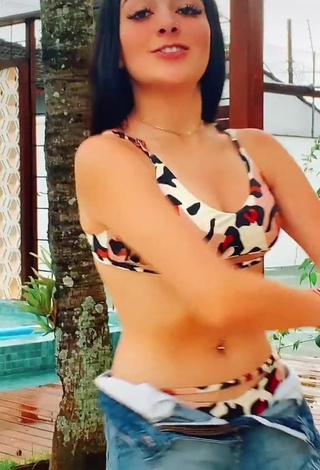 1. Desirable Vivi in Leopard Bikini