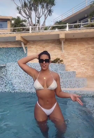 4. Desirable Yeimmy Shows Cleavage in White Bikini at the Pool