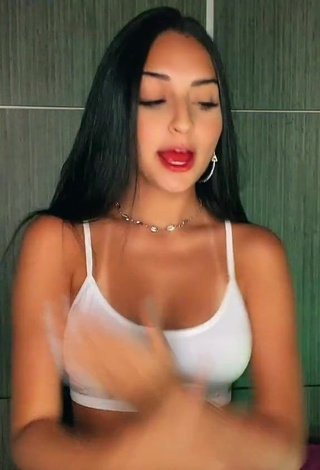 Hot Yasmin Fernandes in White Sport Bra while Twerking