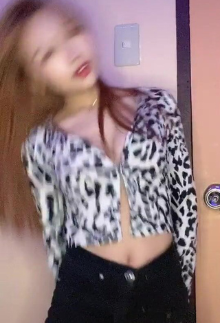 Sexy Angelic Sakura Shows Cleavage in Crop Top and Bouncing Boobs