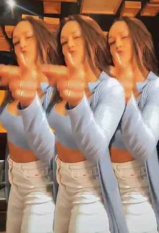 3. Desirable Angie Arizaga in Blue Crop Top (Side Boob)