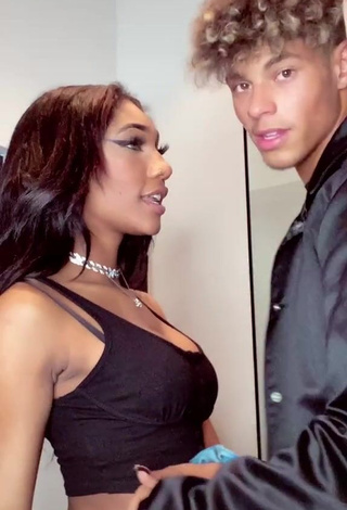 1. Beautiful Bria Alana Shows Cleavage in Sexy Black Crop Top