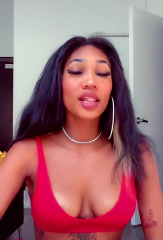 1. Sexy Bria Alana Shows Cleavage in Red Crop Top