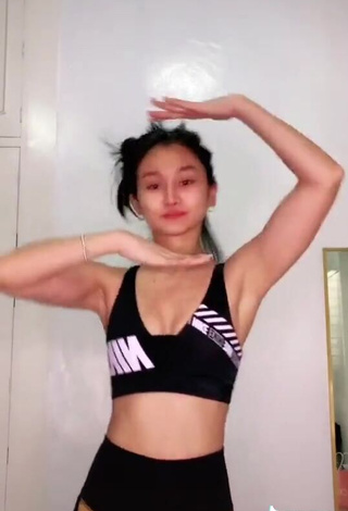 3. Hot Chienna Filomeno Shows Cleavage in Sport Bra and Bouncing Boobs