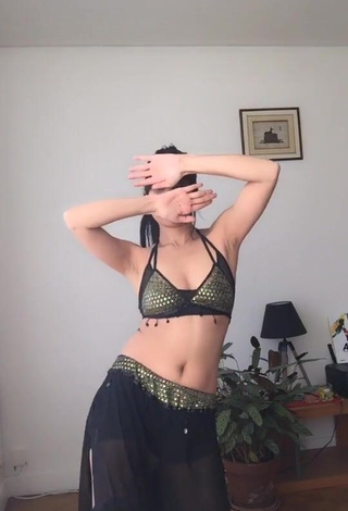 Really Cute XENA Shows Cleavage in Crop Top and Bouncing Tits