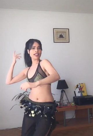 Hot XENA in Crop Top and Bouncing Tits