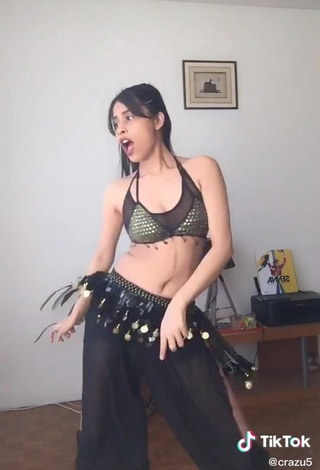 4. Hot XENA in Crop Top and Bouncing Tits