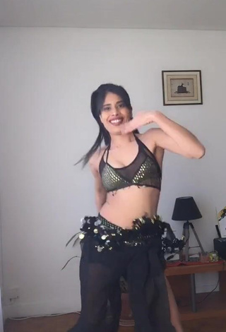 4. Pretty XENA Shows Cleavage in Crop Top