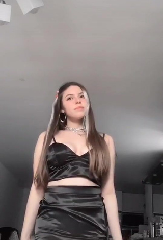 Fine Daela Shows Cleavage in Sweet Black Crop Top