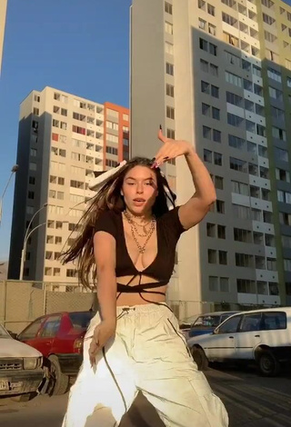 1. Attractive Daela Shows Cleavage in Black Crop Top and Bouncing Boobs