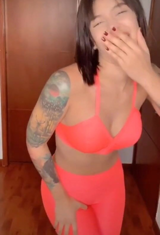 1. Hot Jenn Muriel in Orange Leggings