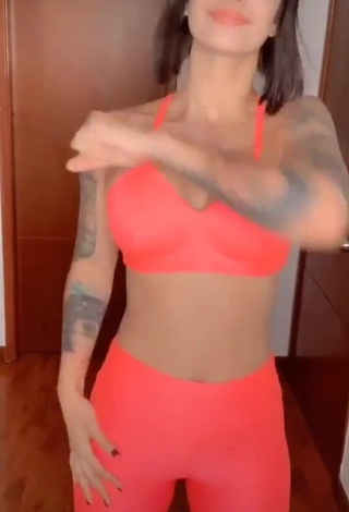 3. Hot Jenn Muriel in Orange Leggings