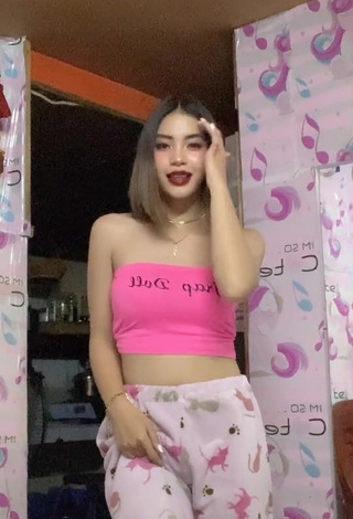 1. Hot Khate Maekawa in Pink Tube Top