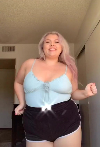 Attractive Lexie Lemon Shows Cleavage in Blue Crop Top and Bouncing Big Breasts