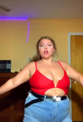 Hot Lexie Lemon Shows Cleavage in Red Top and Bouncing Boobs