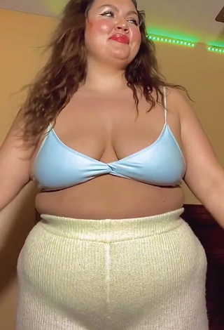 1. Hot Lexie Lemon Shows Cleavage in Blue Sport Bra and Bouncing Tits