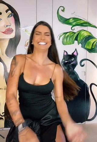 1. Sexy Marina Ferrari Shows Cleavage in Black Dress