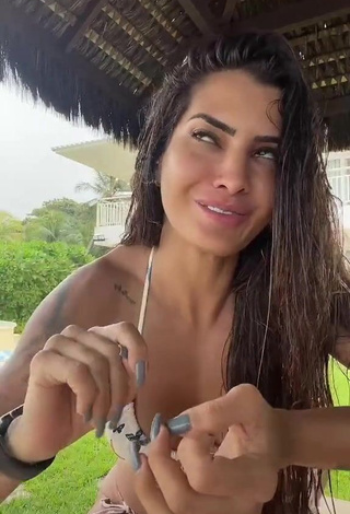 4. Really Cute Marina Ferrari Shows Cleavage in Bikini