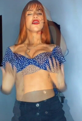 1. Wonderful Melissa Rodriguez in Crop Top and Bouncing Boobs