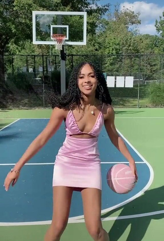 Hot Monroe Capri Bryant in Pink Dress