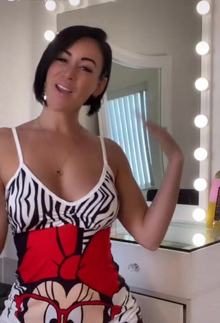 1. Cute Imaray Ulloa Shows Cleavage in Dress