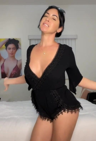 3. Sexy Imaray Ulloa Shows Cleavage in Black Overall