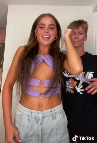 4. Desirable Giulia Amato in Violet Crop Top (Underboob)