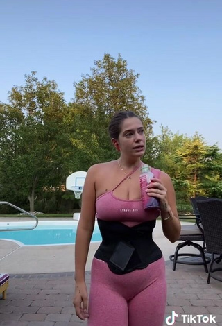 3. Hot Noel LaPalomento in Pink Leggings at the Pool