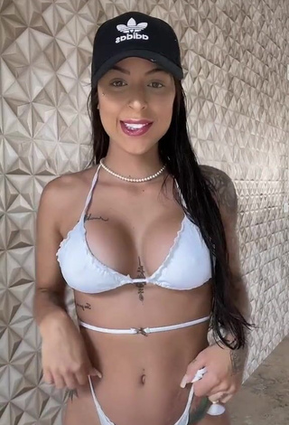 1. Desirable Amanda Ferreira Shows Cleavage in White Bikini