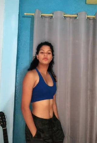 1. Hot Annaluiza Chaves in Blue Sport Bra