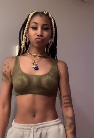 Hot Ariana Taylor in Olive Crop Top