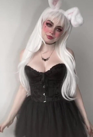1. Beautiful Jade Giadressi Shows Cleavage in Sexy Black Corset
