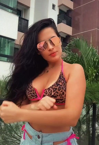 3. Cute Dine Azevedo Shows Cleavage in Leopard Bikini Top