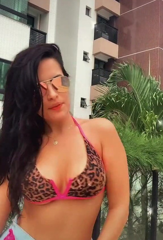 4. Cute Dine Azevedo Shows Cleavage in Leopard Bikini Top