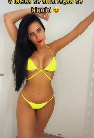 3. Magnetic Dine Azevedo Shows Cleavage in Appealing Yellow Bikini (Underboob)