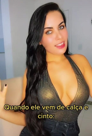 1. Cute Dine Azevedo Shows Cleavage in Top