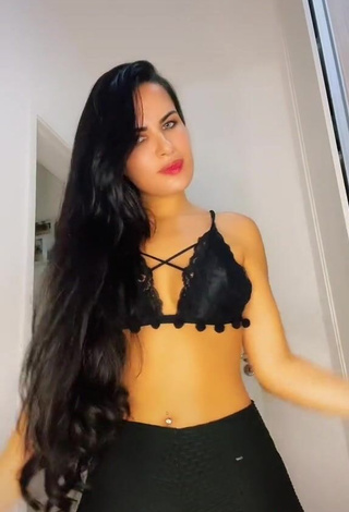 4. Beautiful Dine Azevedo in Sexy Black Bra