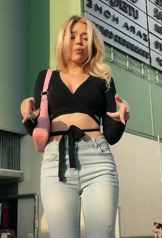 4. Sexy esmireal in Black Crop Top