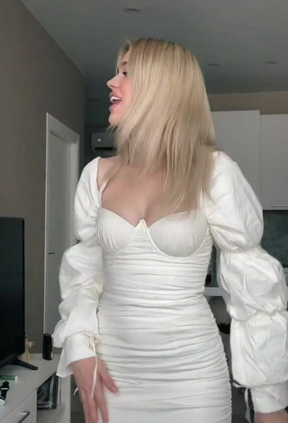 Hot esmireal Shows Cleavage in White Dress and Bouncing Tits