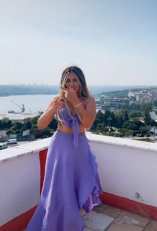 Hot Gizemjelii in Purple Crop Top on the Balcony