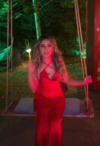 Hot Gizemjelii in Red Dress